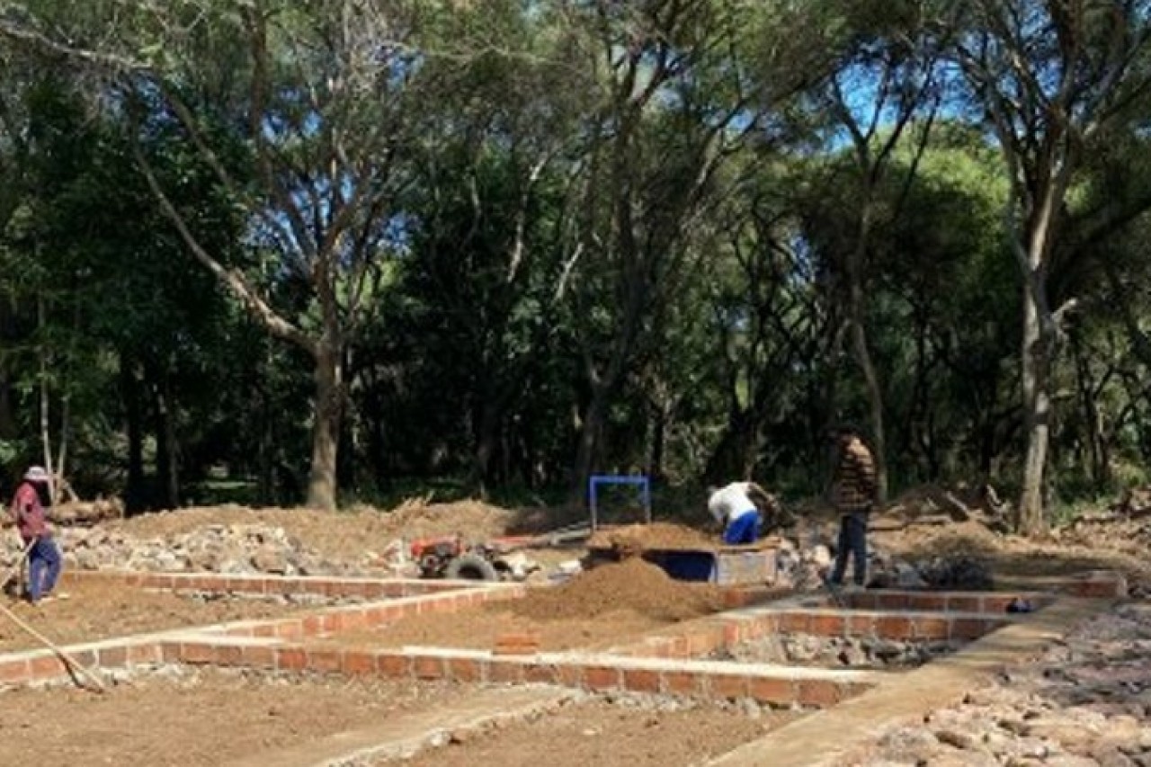 Projekt: Kuhinja i blagovaonica za muški i ženski đački dom - Topli obrok i siguran kutak za djecu Tanzanije