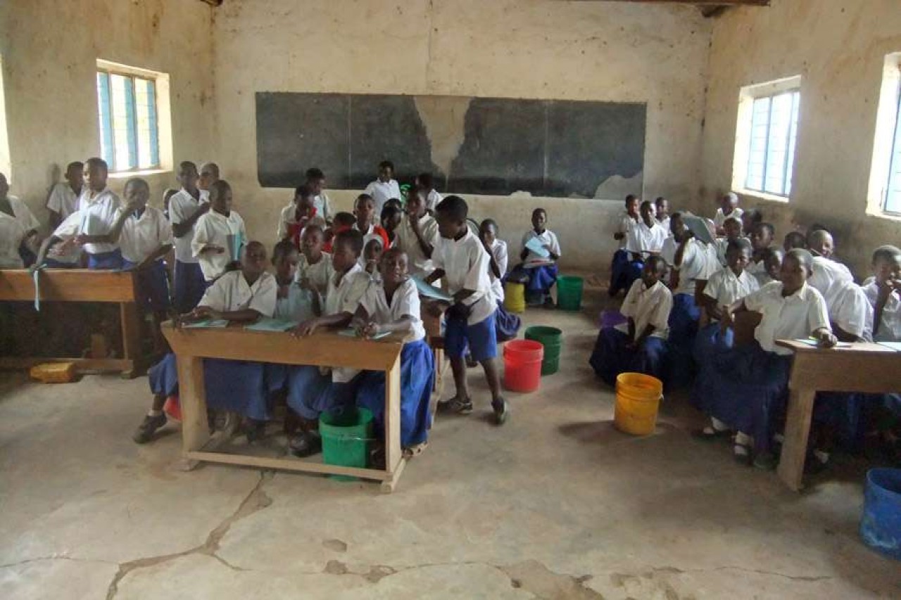 Đaci pomažu đacima