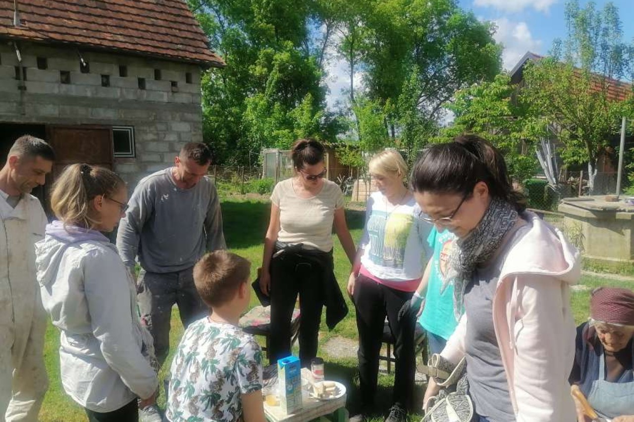 Susret volonterki Zdenca U Dugom Selu
