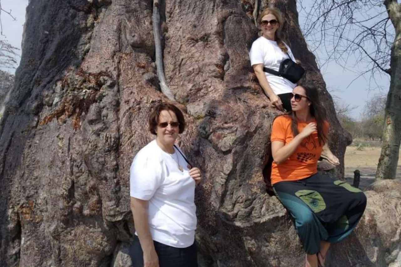 Ta djeca neće odustati. Oni imaju svjetlo života. Oni su upoznali Svjetlo kroz Zdenac, Krista živa.