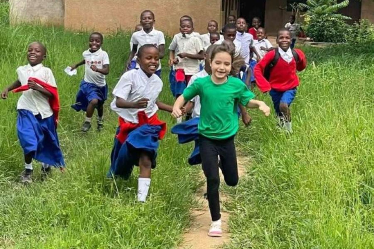 Book: Udruzi Zdenac pomagala najmlađa misionarka, šestogodišnjakinja iz Hrvatske