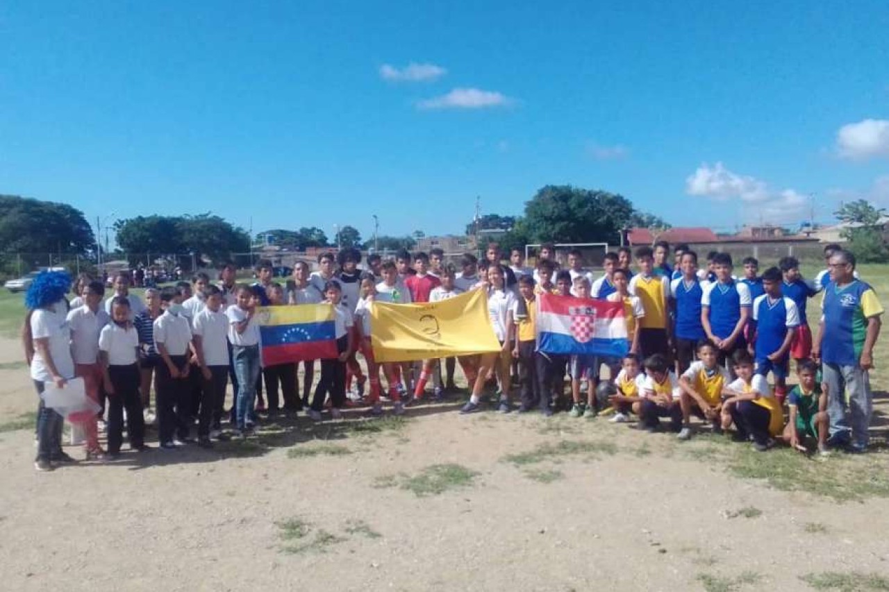 Torneo de fútbol navideño