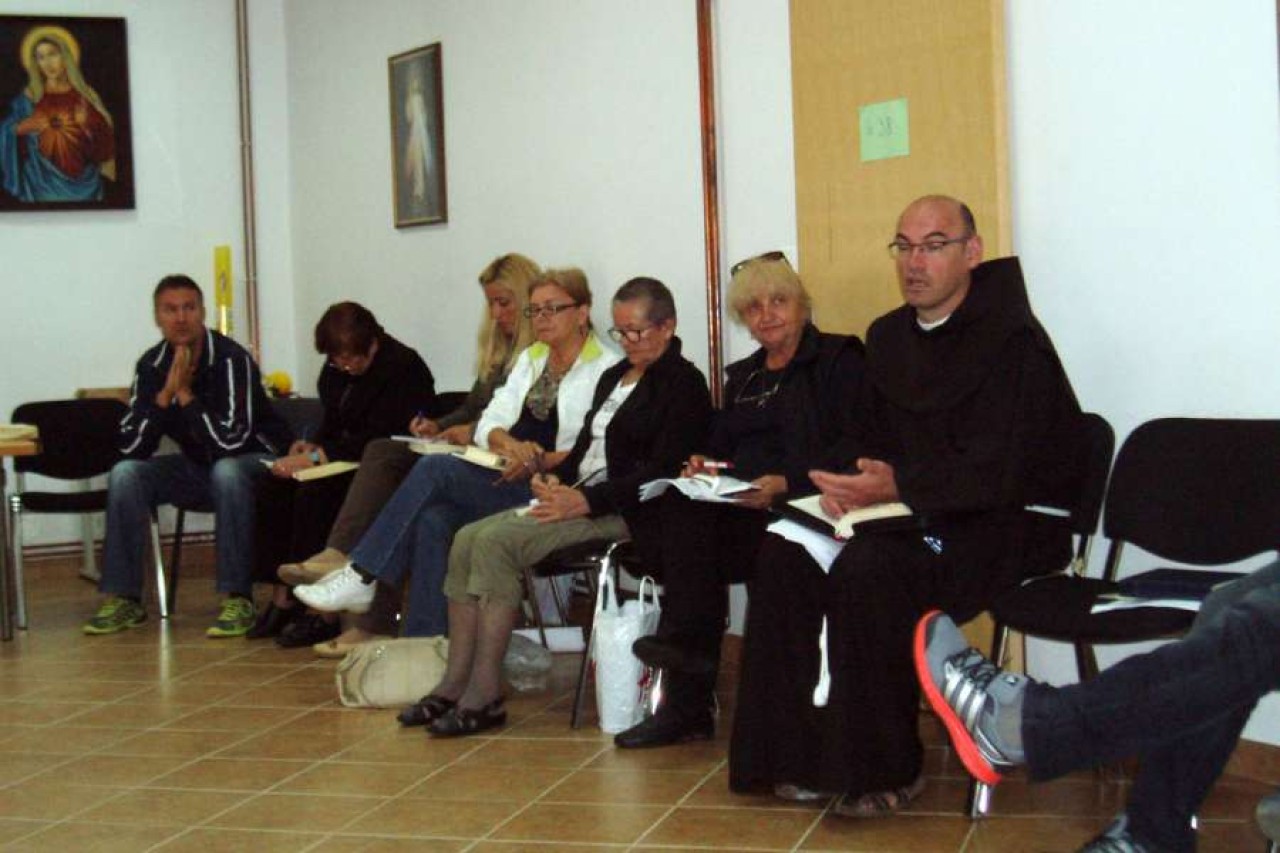 Izgradnja zajednice iznutra i širenje prema vani prema Djelima apostolskim