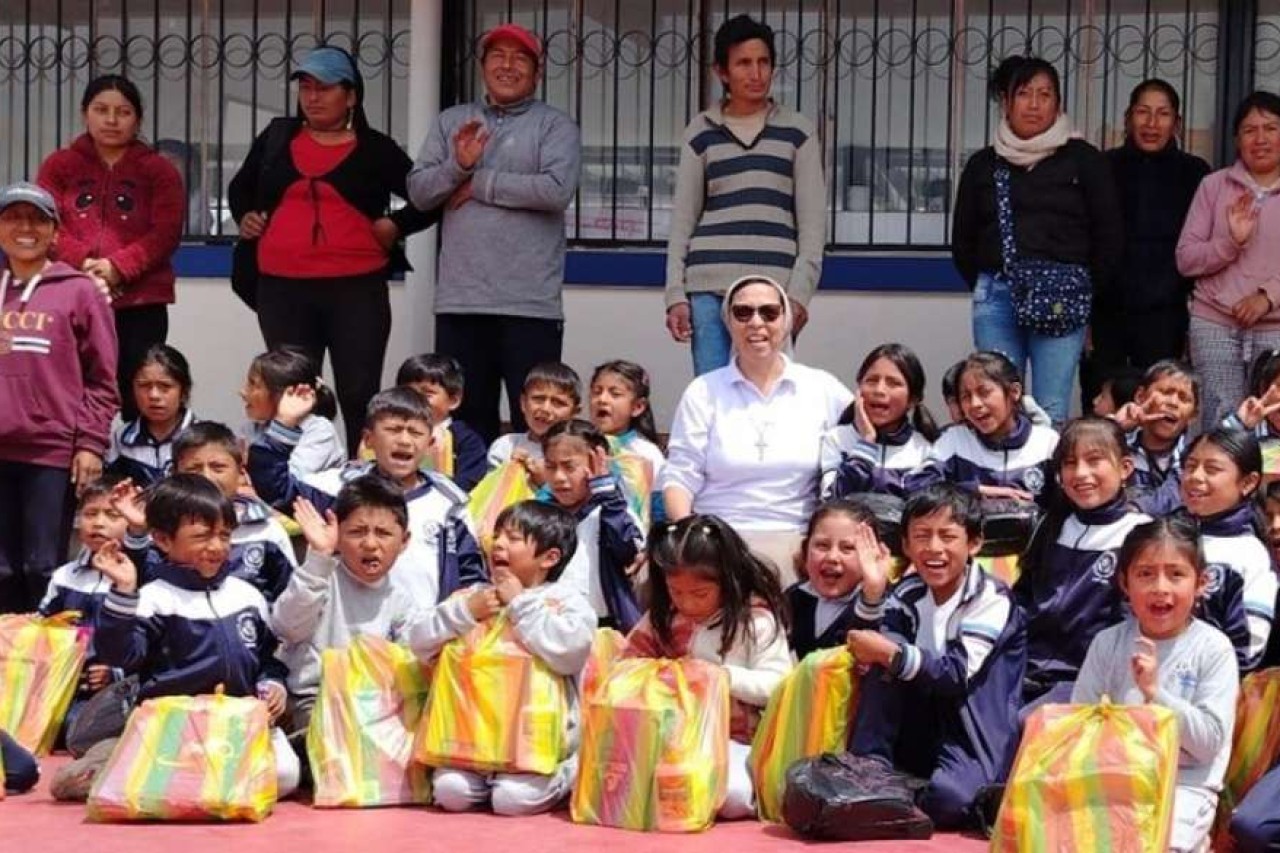 Početak školske godine u Ekvadoru - kumčad