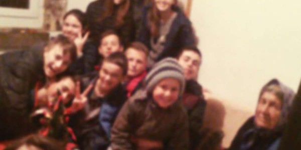 MALA DJECA I VELIKI BOŽIĆ U RAVNOM BADNJA VEČER U RAVNOM!