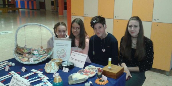 Likovno-humanitarni sajam u OŠ Eugena Kumičića