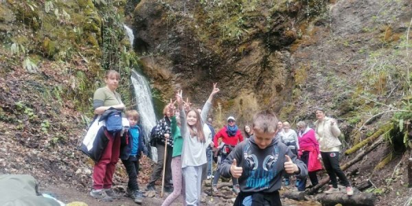 Zdenac na planinarskom putu