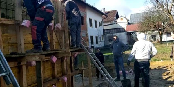 Graditi s voljom