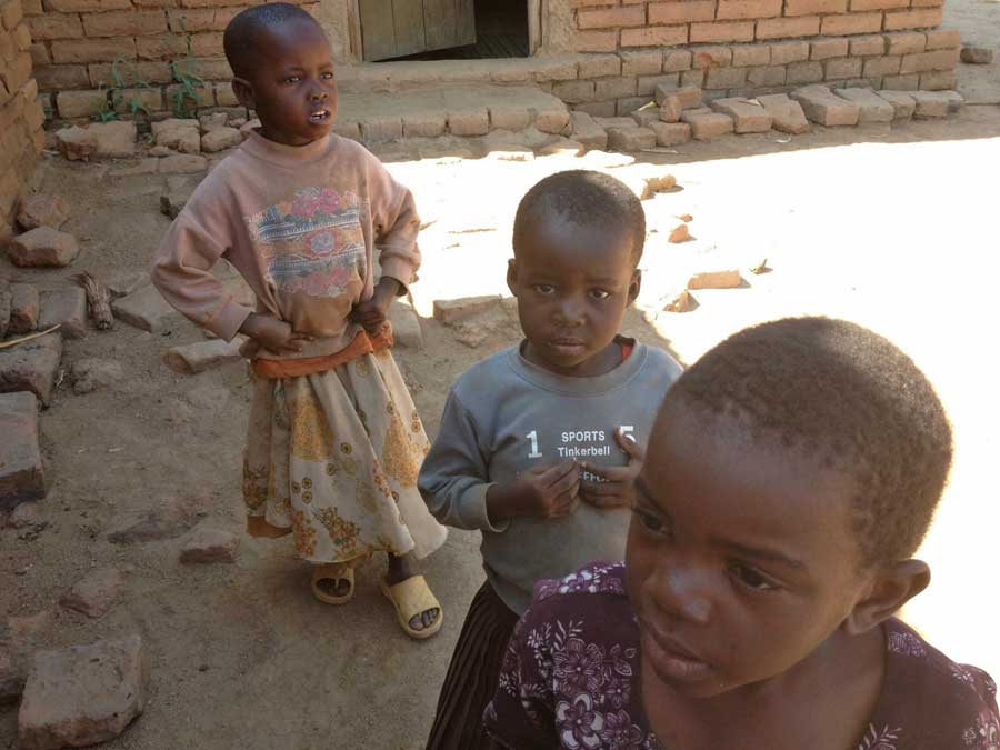 Pomagati ljudima u Africi