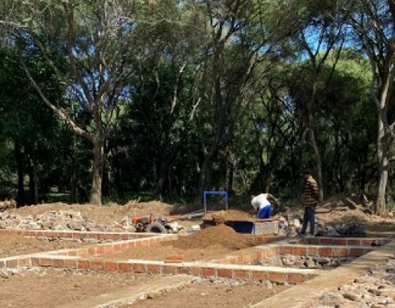 Projekt: Kuhinja i blagovaonica za muški i ženski đački dom - Topli obrok i siguran kutak za djecu Tanzanije